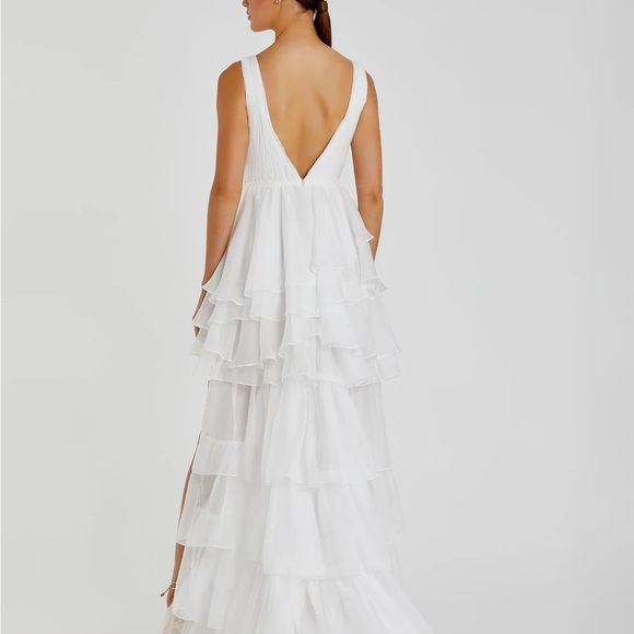 (4/311) ❤️ BNWT MAC DUGGAL
High Low Tiered Gown with Built In Bodysuit #55320 - Picture 3 of 11